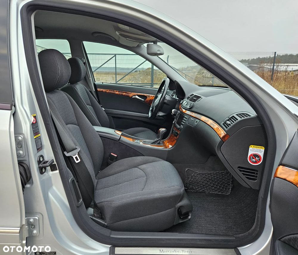 Mercedes-Benz Klasa E - 9