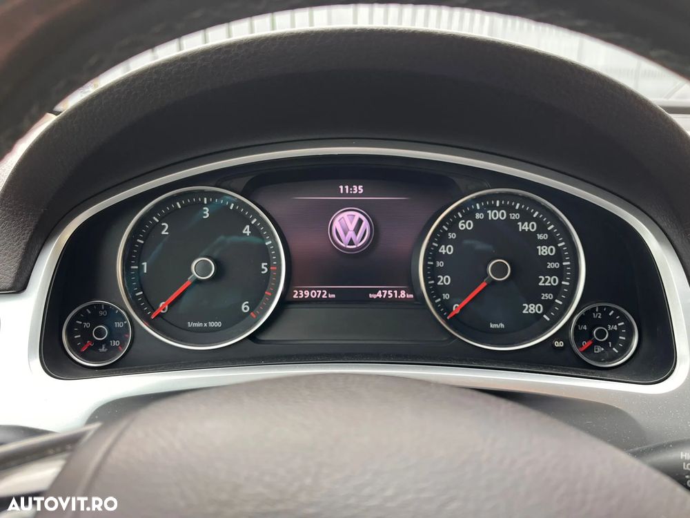 Volkswagen Touareg - 24