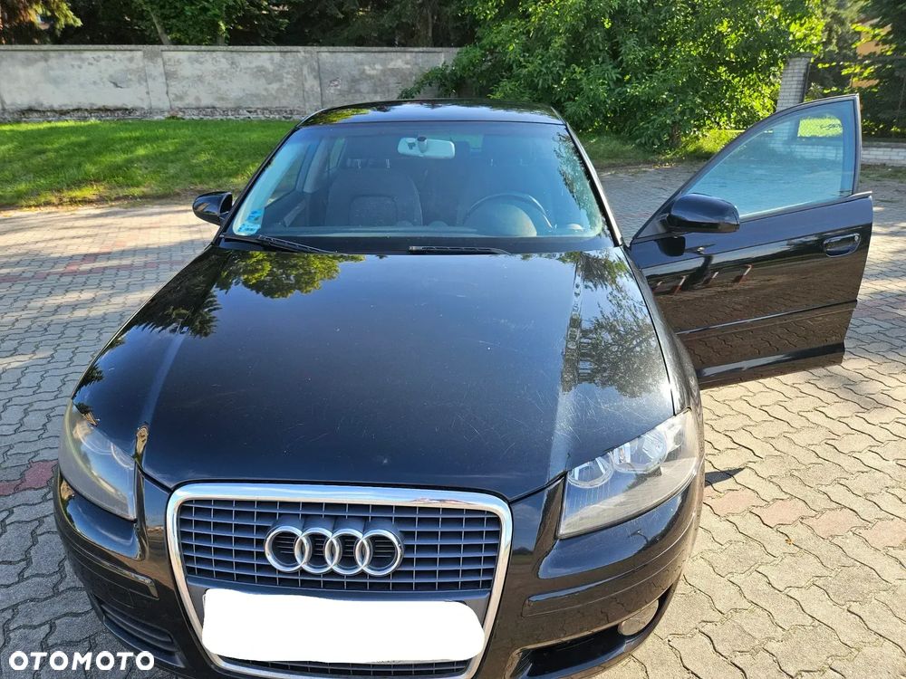 Audi A3 Sportback - 1