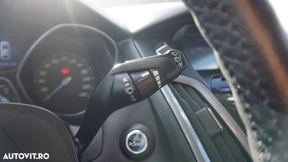 Ford Focus 1.0 EcoBoost Start-Stopp-System Titanium - 22