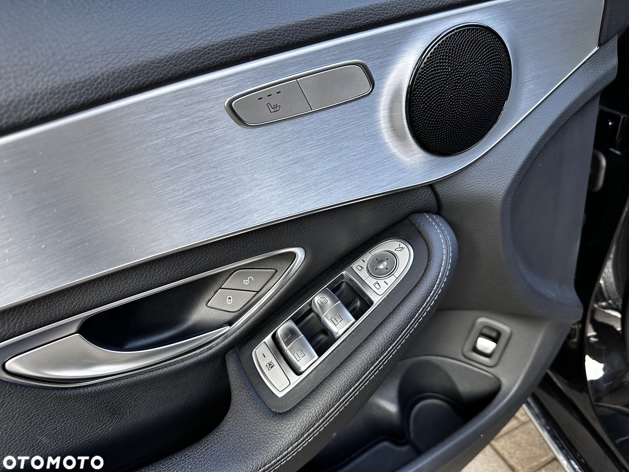 Mercedes-Benz Klasa C 180 T Avantgarde - 21