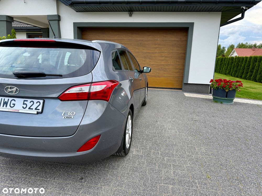 Hyundai i30 i30cw 1.6 CRDi Intro Edition - 12