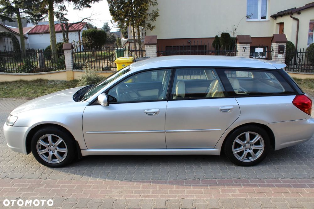 Subaru Legacy Kombi 2.0 4WD Celebration - 4