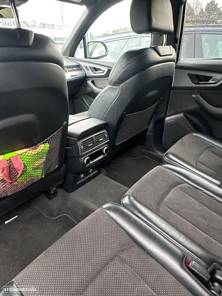 Audi Q7 3.0 TDI quattro S-line Tiptronic 7L - 21