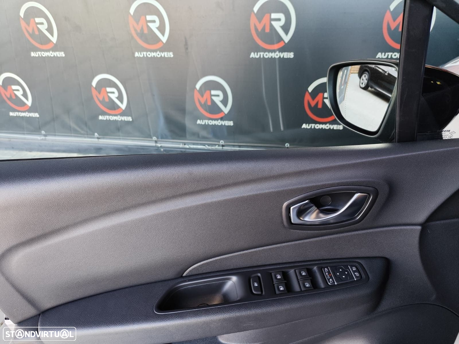 Renault Captur 0.9 TCE Exclusive - 23