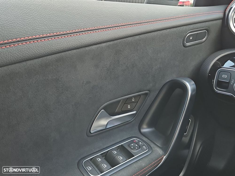 Mercedes-Benz CLA 180 d Shooting Brake AMG Line Aut. - 24