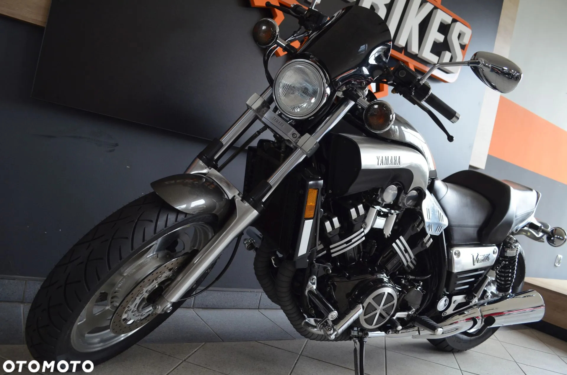 Yamaha V-MAX - 19