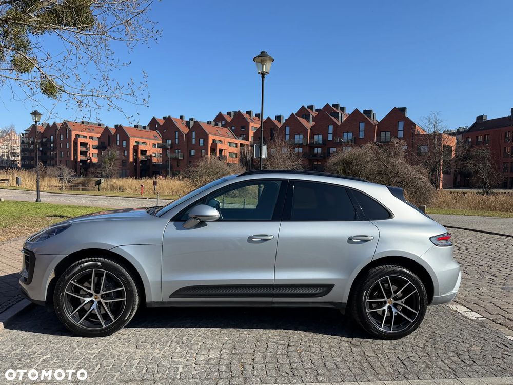 Porsche Macan Standard - 1
