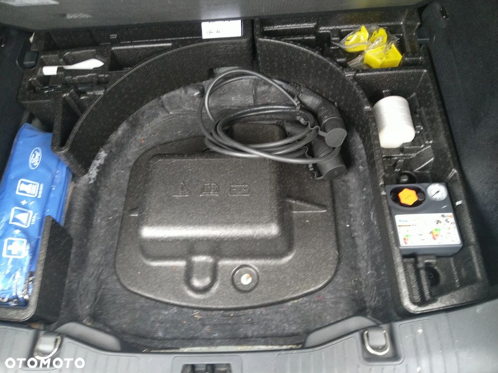 Ford Kuga - 20