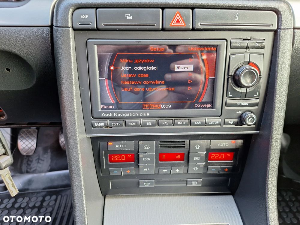Audi A4 Avant - 10