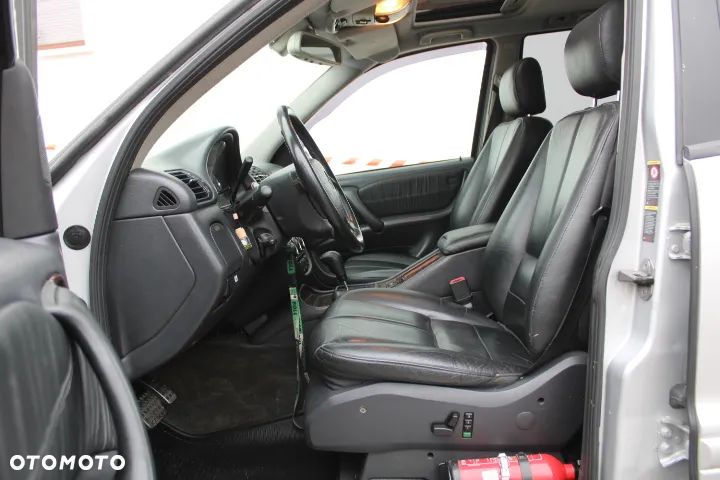 Mercedes-Benz ML 400 CDI Final Edition - 24