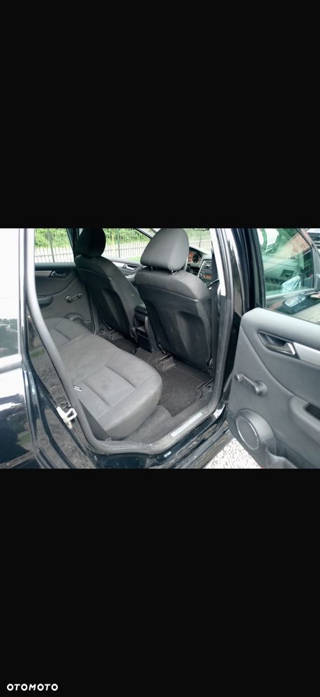 Mercedes-Benz Klasa B 180 BlueEFFICIENCY SPORT EDITION - 15