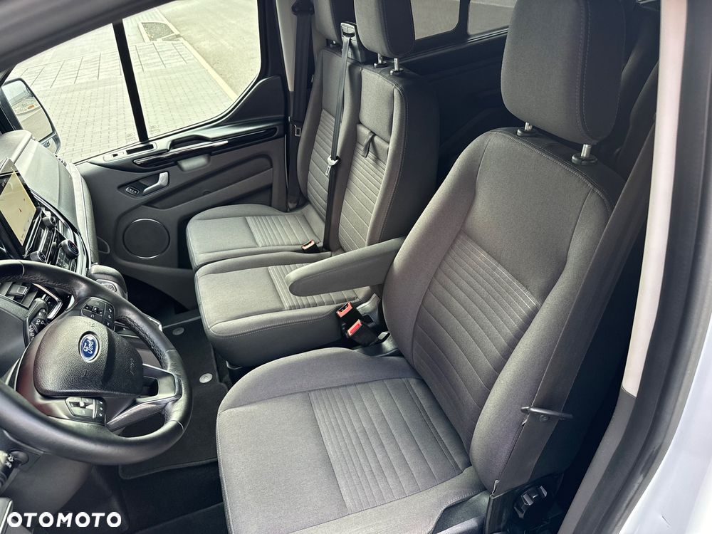 Ford Tourneo Custom 2.0 TDCi L2 Titanium SelectShift - 6