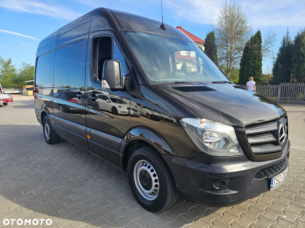 Mercedes-Benz Sprinter - 2