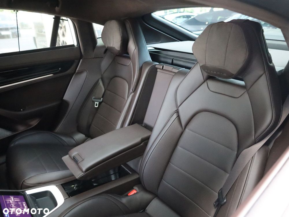 Porsche Panamera - 20