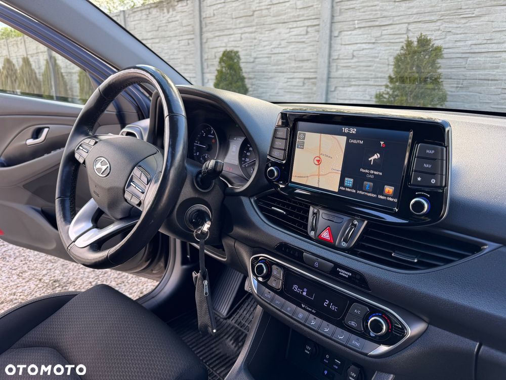 Hyundai i30 1.6 CRDI Intro Edition - 32