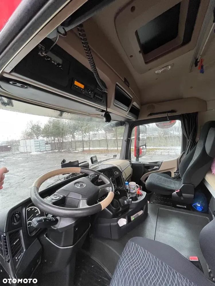 Mercedes-Benz Actros 1842 - 9
