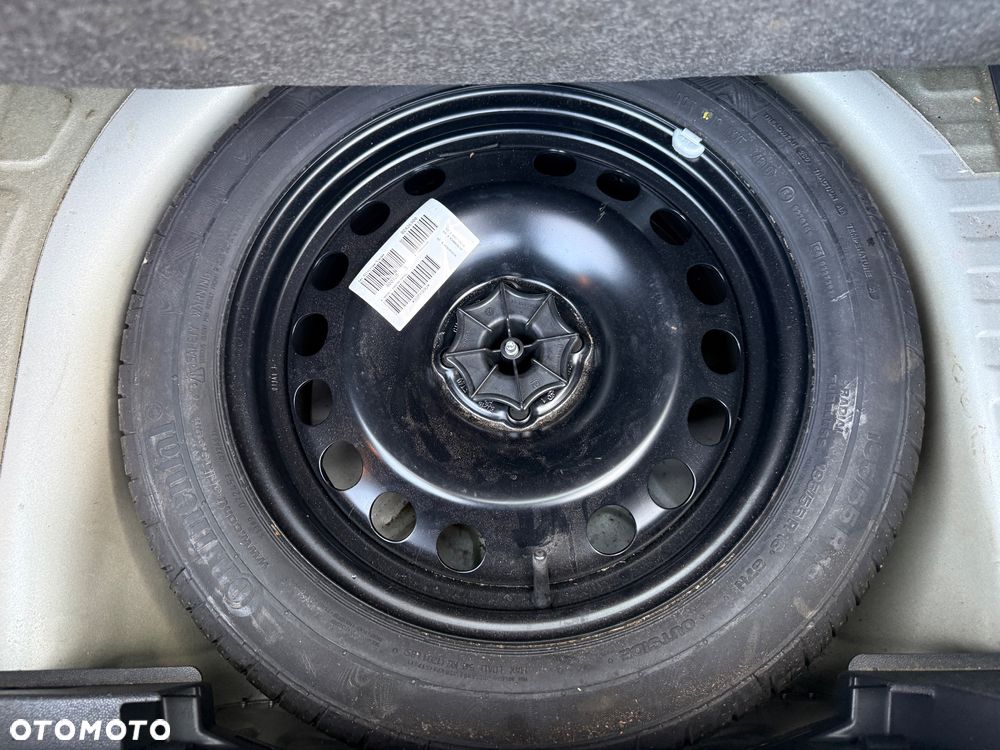 Opel Corsa 1.4 16V Cosmo - 16