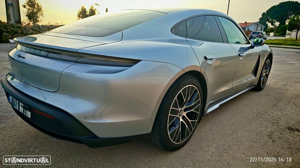 Porsche Taycan Standard - 4