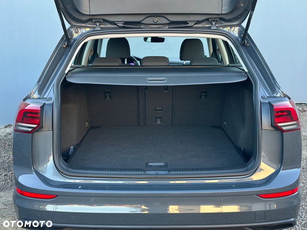 Volkswagen Golf VIII 1.5 eTSI EVO Life DSG - 5