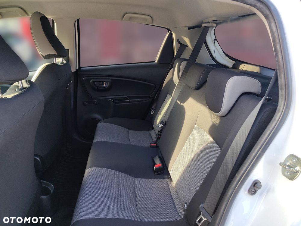 Toyota Yaris - 14