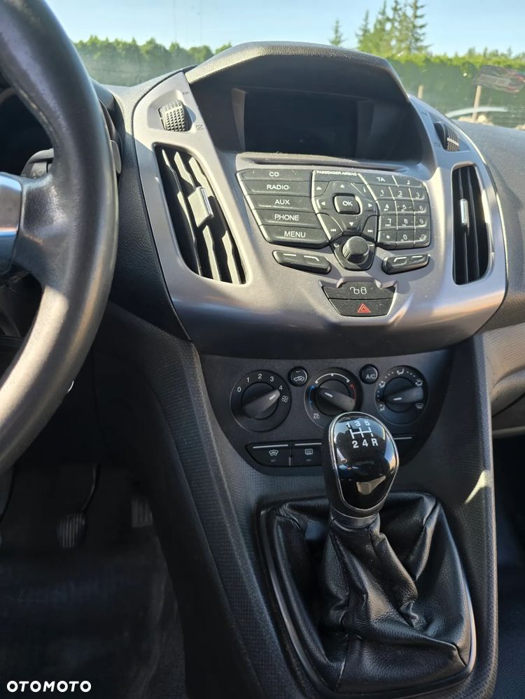 Ford Transit Connect - 25