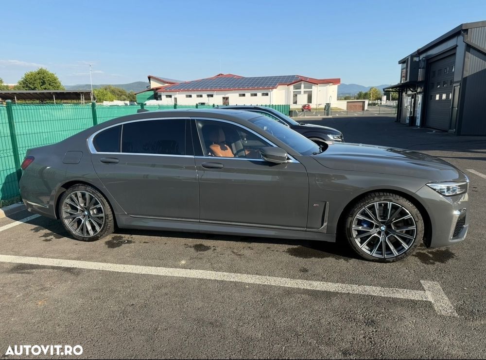BMW Seria 7 745Le xDrive AT PHEV - 3