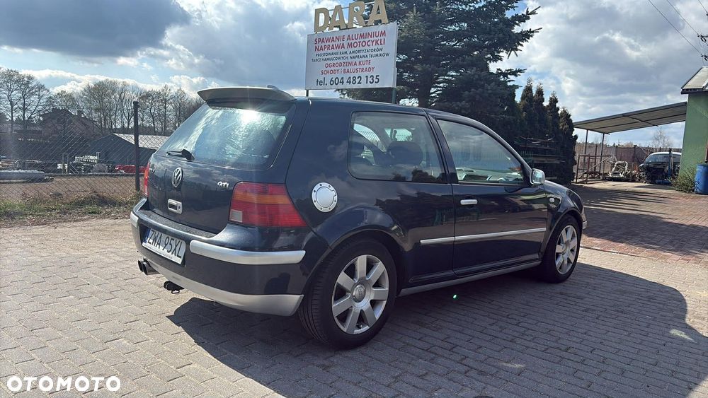 Volkswagen Golf - 3
