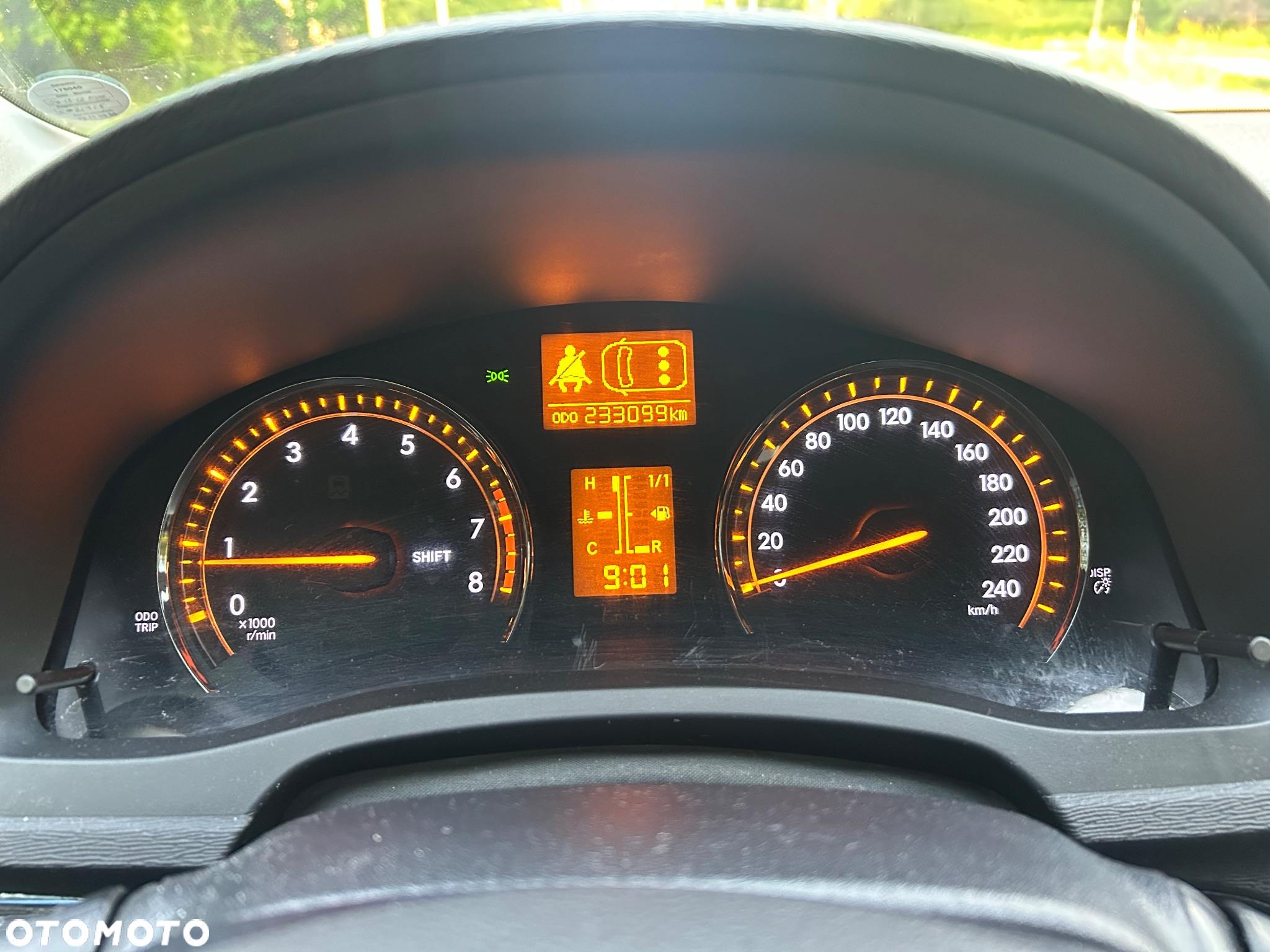 Toyota Avensis 1.6 Active - 23