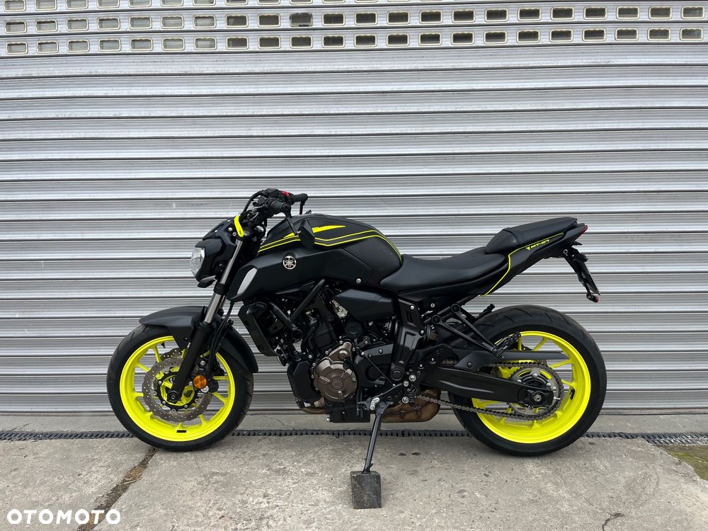 Yamaha MT - 2