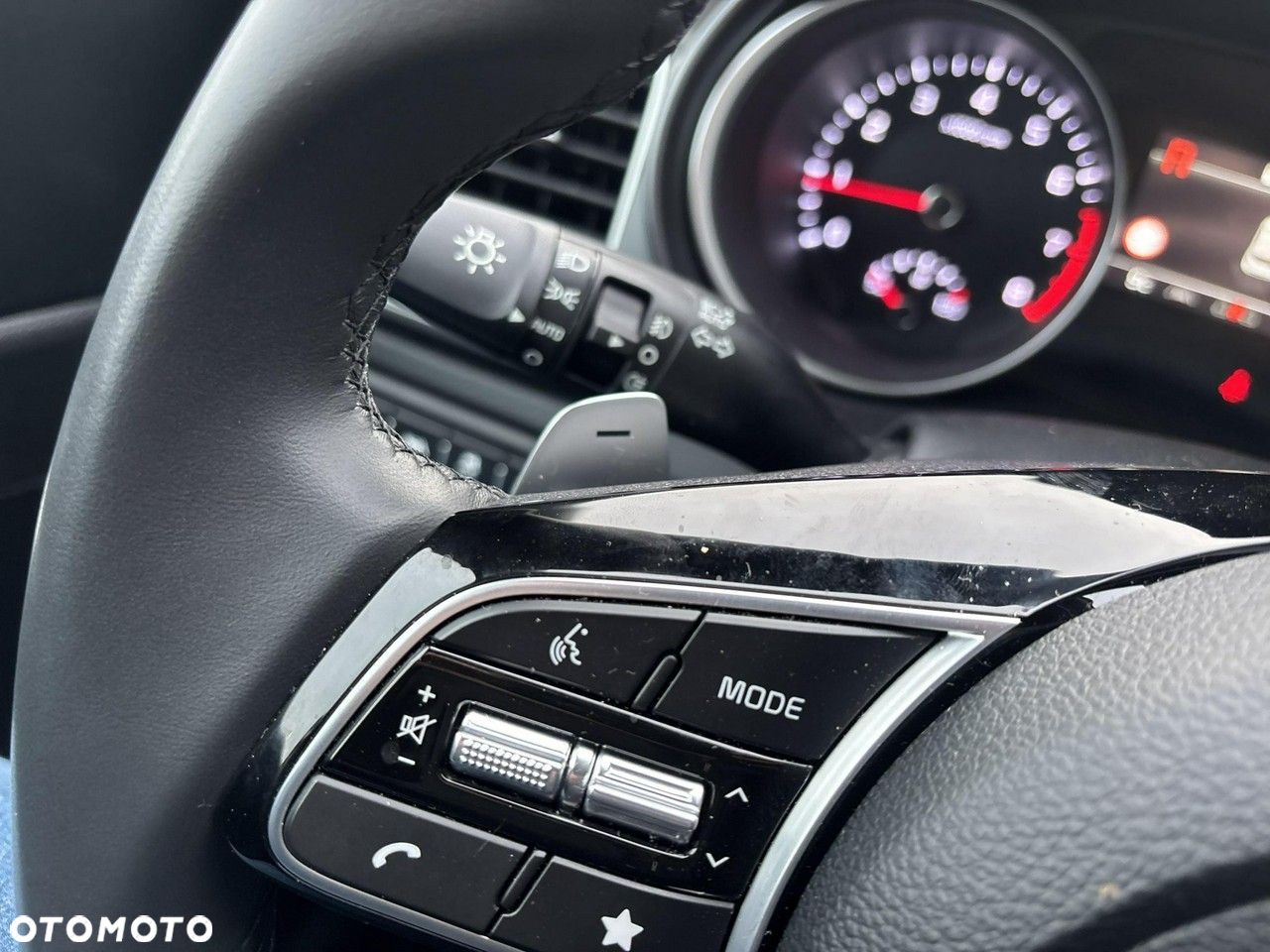 Kia XCeed - 19