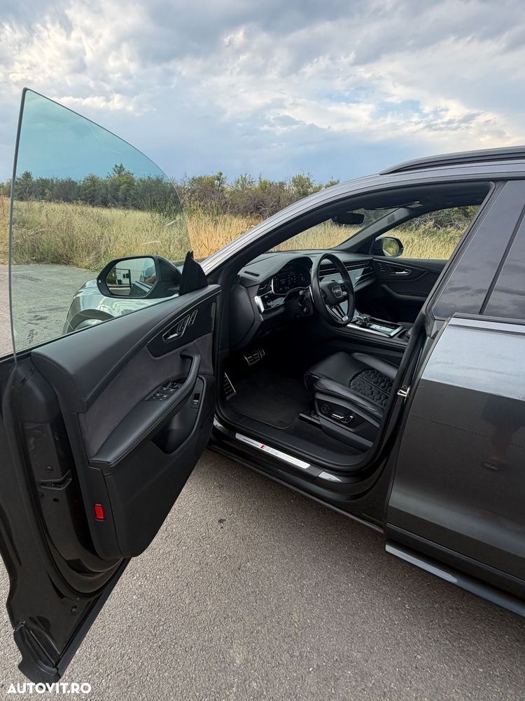 Audi RS Q8 4.0 TFSI quattro MHEV Tiptronic - 5