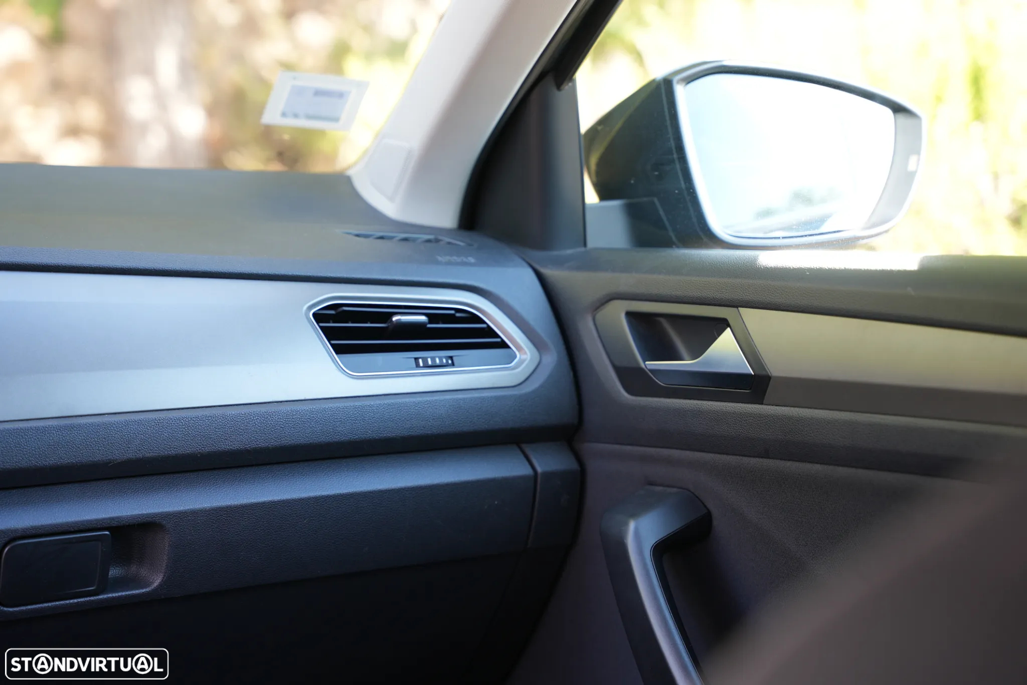 VW T-Roc 1.0 TSI - 12