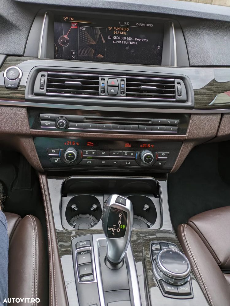 BMW Seria 5 525d xDrive Aut. Luxury Line - 5