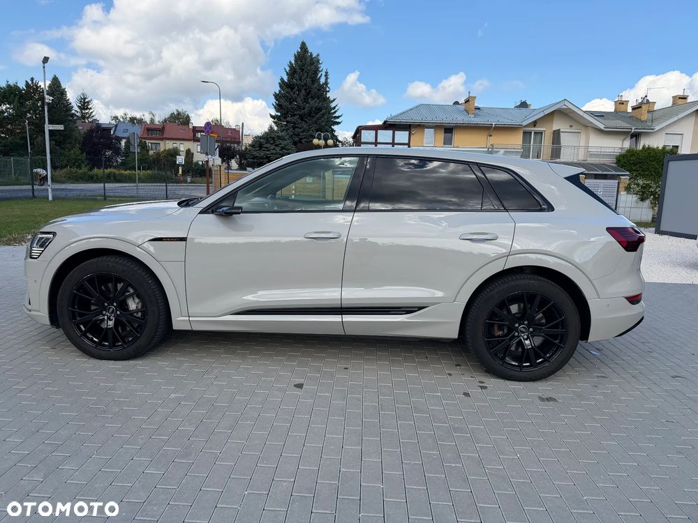 Audi e-tron - 3