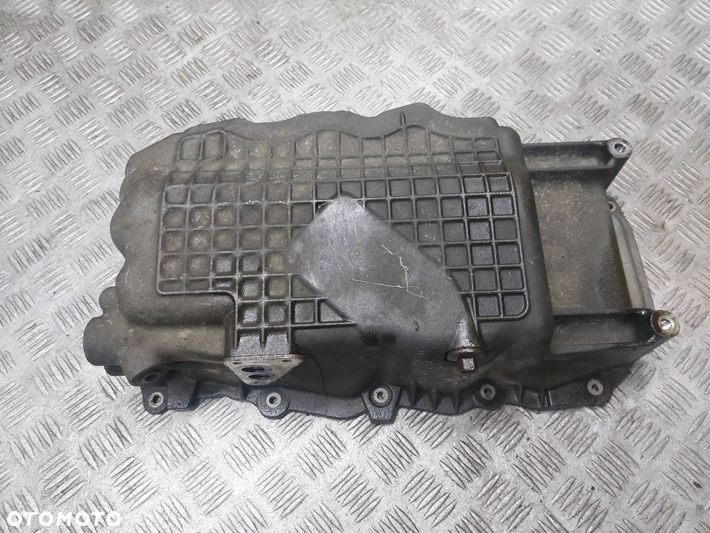 MISA MISKA OLEJOWA CHRYSLER PT CRUISER I 2.4 16V 04884387AE 04884000AA - 3