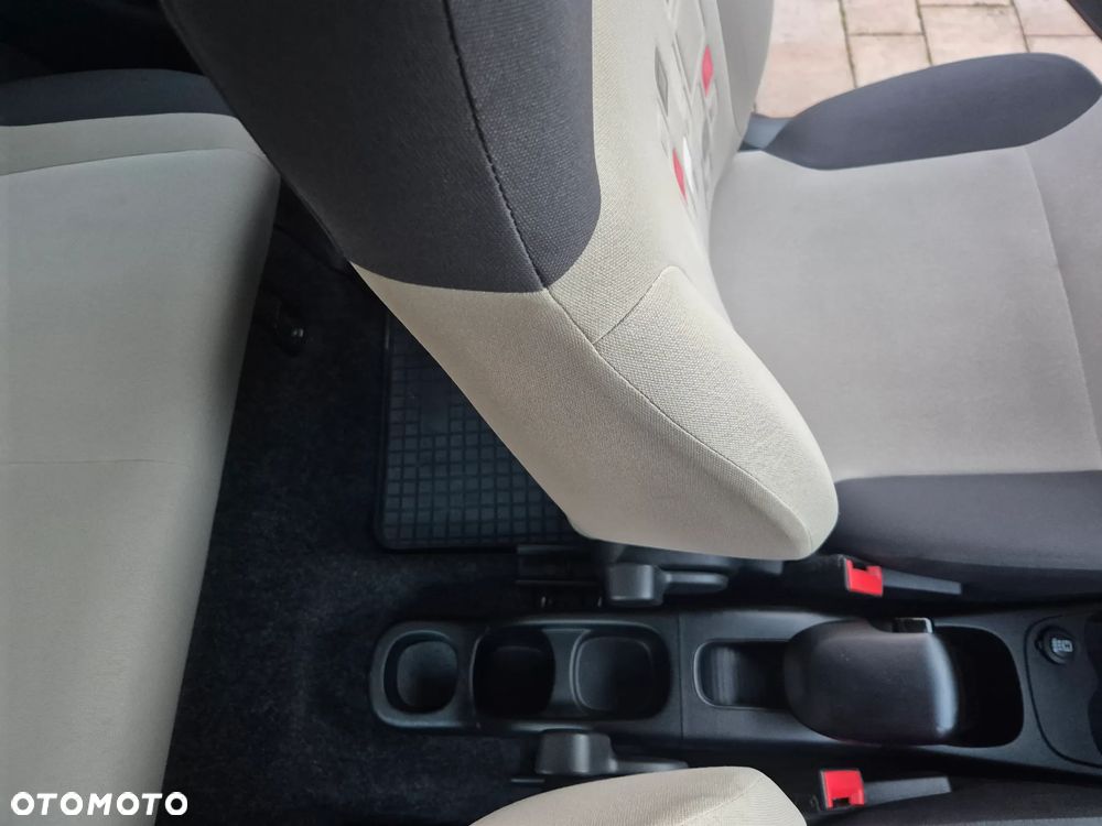 Fiat Panda 1.2 Lounge - 28