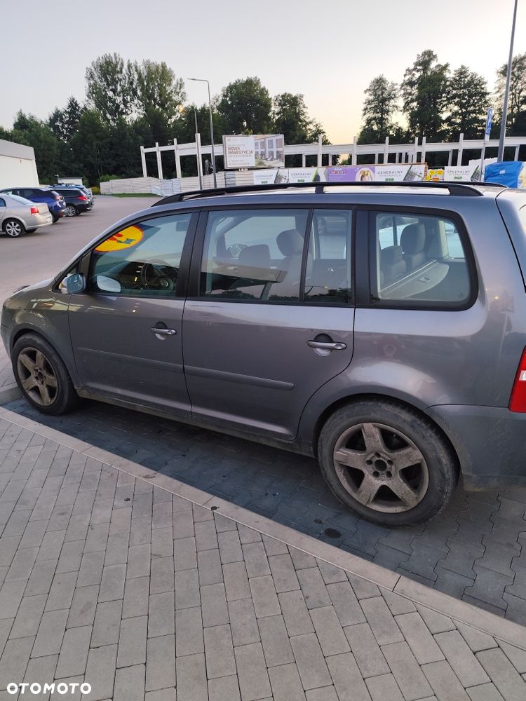 Volkswagen Touran, 2005
