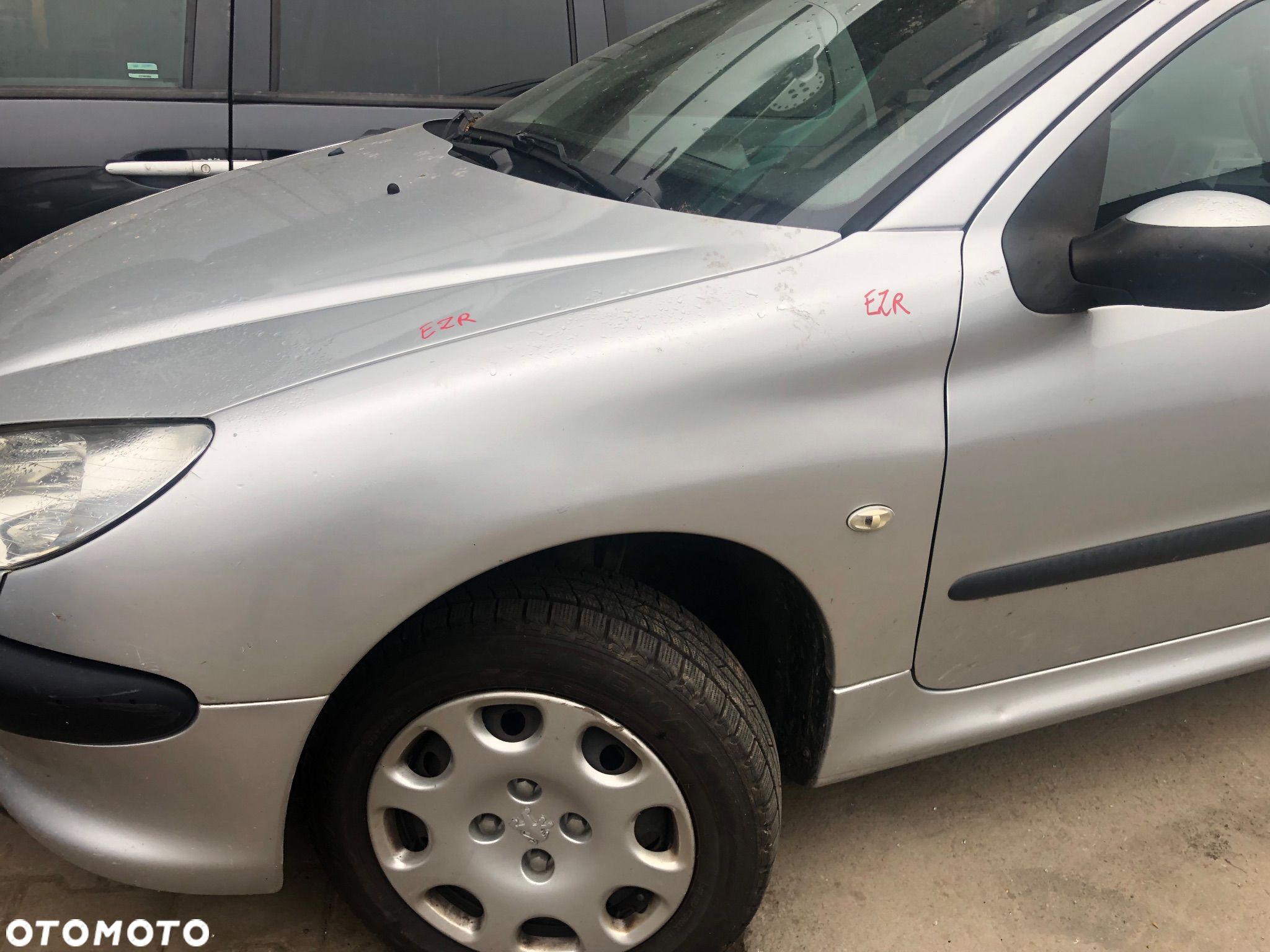 Błotnik prawy lewy Peugeot 206 3D EZR - 1