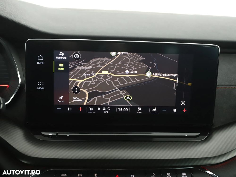 Skoda Octavia Combi 1.4 TSI iV DSG RS - 17