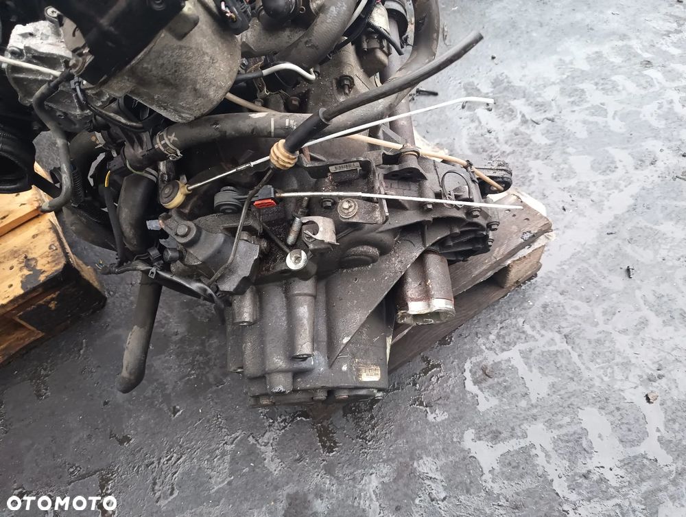 SKRZYNIA BIEGOW FORD 1.6 D AV6R7002KH
