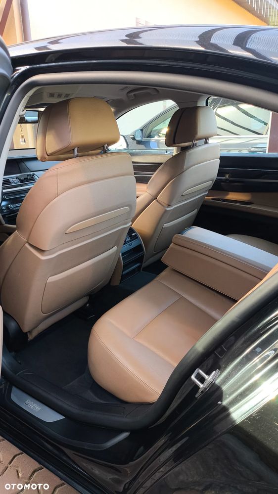 BMW Seria 7 740d xDrive - 7
