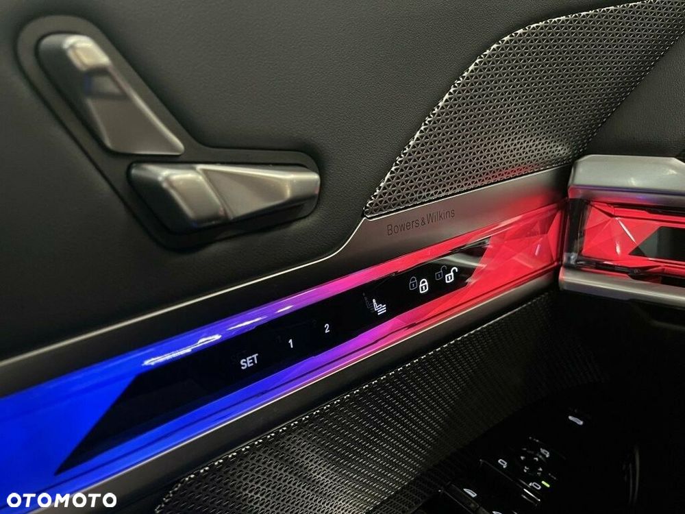 BMW Seria 7 - 27