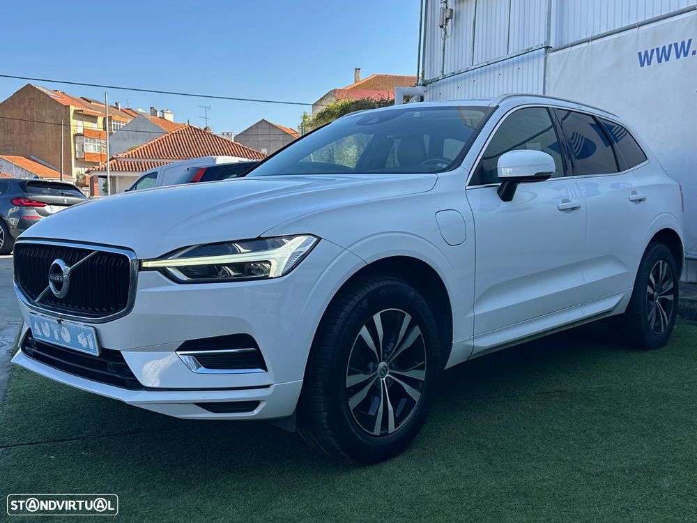 Volvo XC 60 2.0 T8 PHEV Momentum Plus AWD - 3