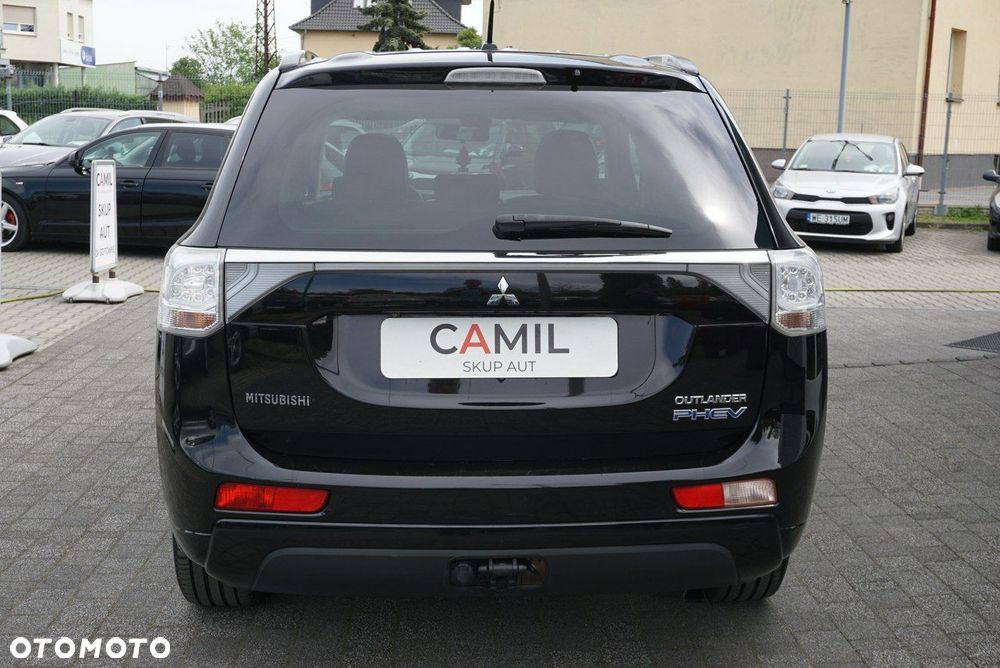 Mitsubishi Outlander - 5