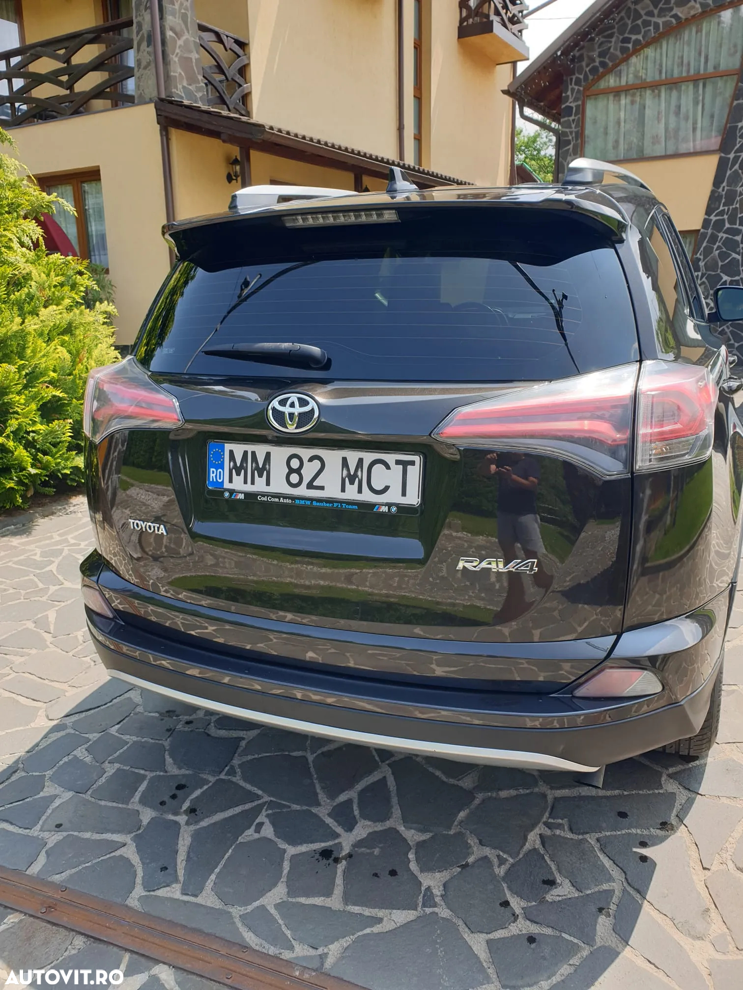 Toyota RAV4 - 4