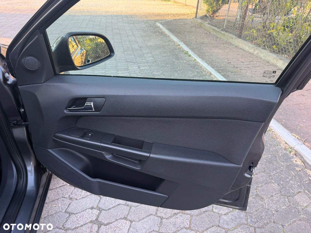 Opel Astra 1.6 Enjoy - 13