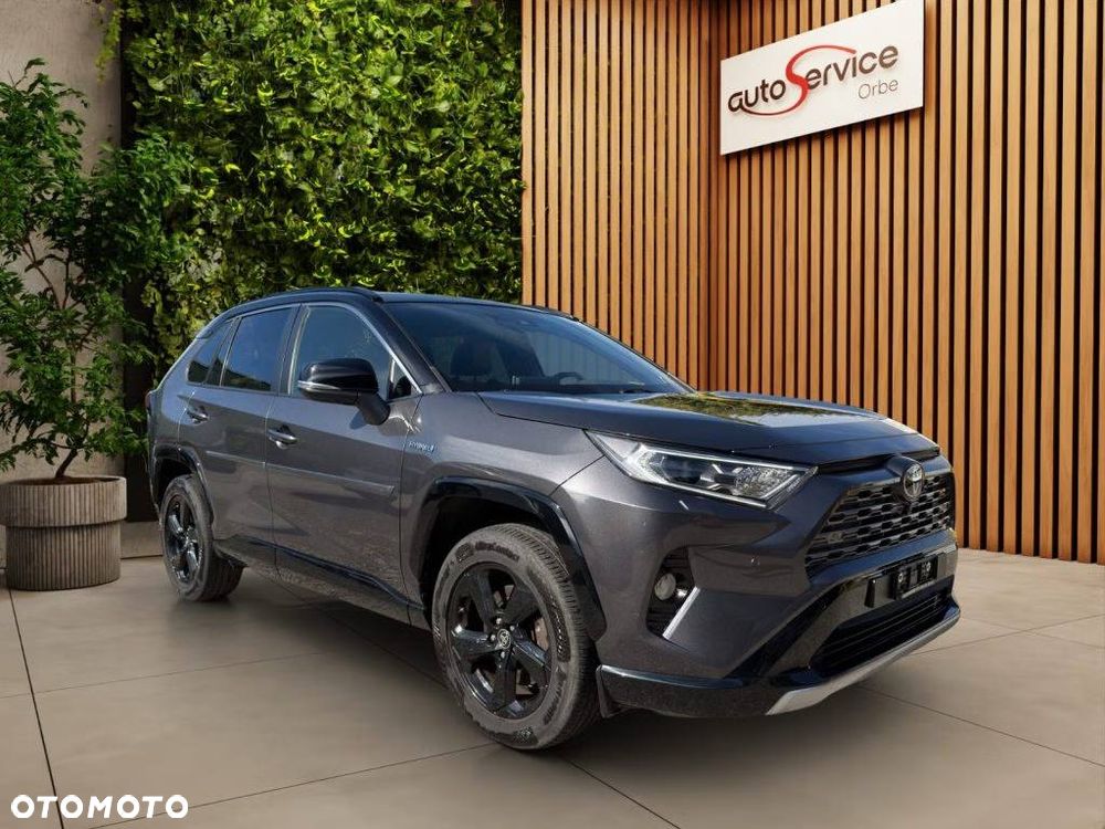 Toyota RAV4 - 1