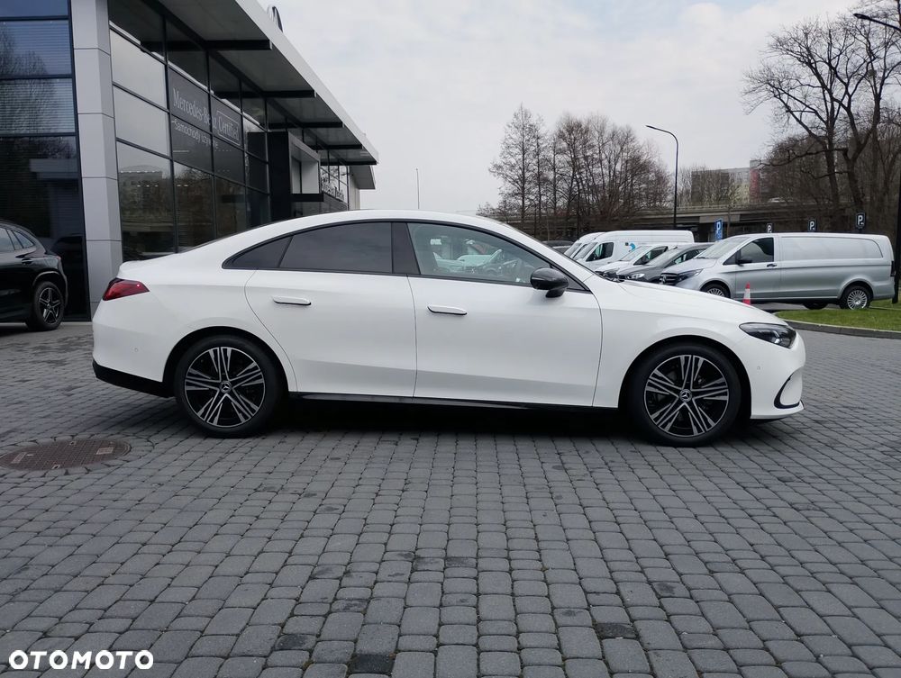 Mercedes-Benz CLA - 2