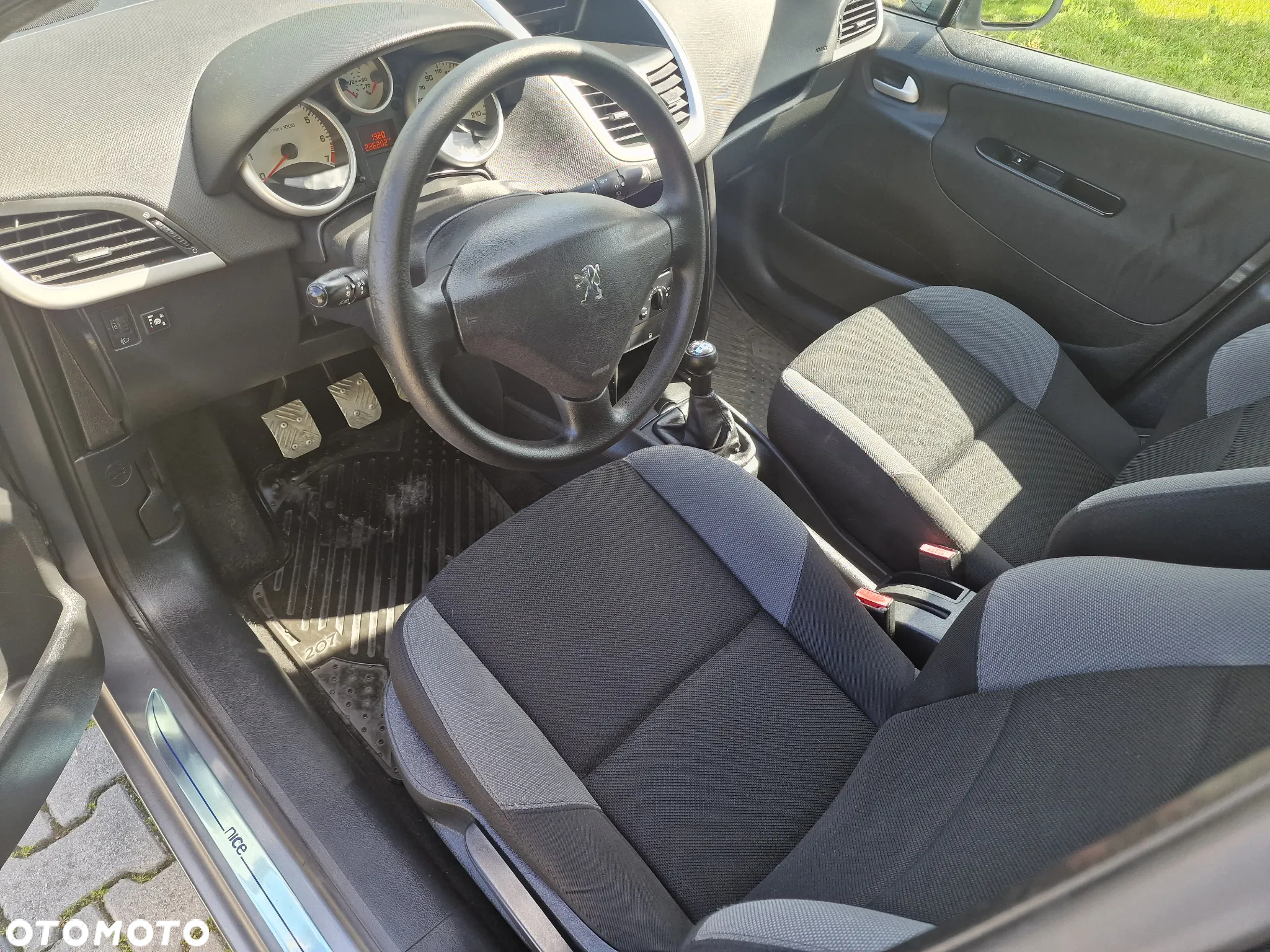 Peugeot 207 1.4 Trendy - 5